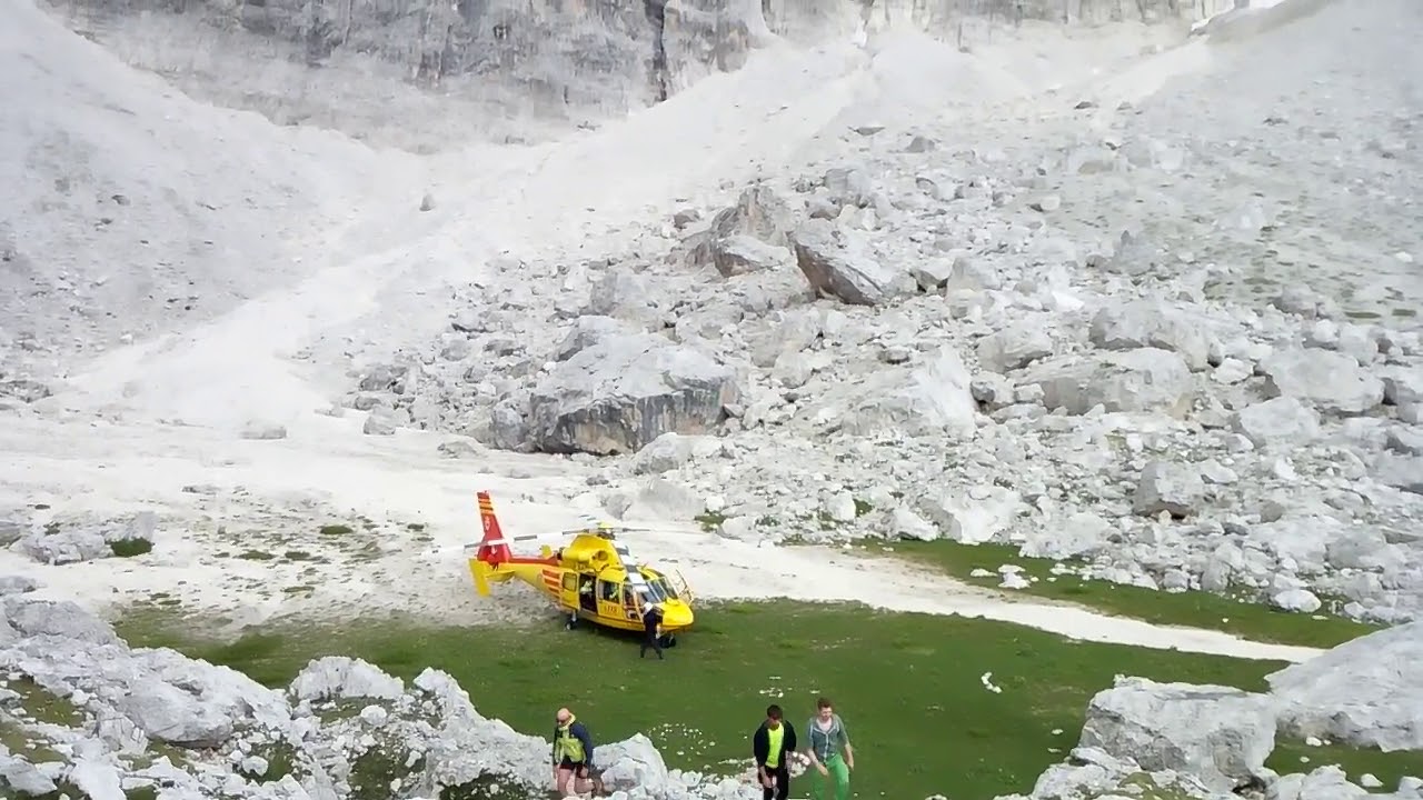 SOS EMERGENZA - - Intervento Elisoccorso per trauma alle Pale di San Martino (Belluno).