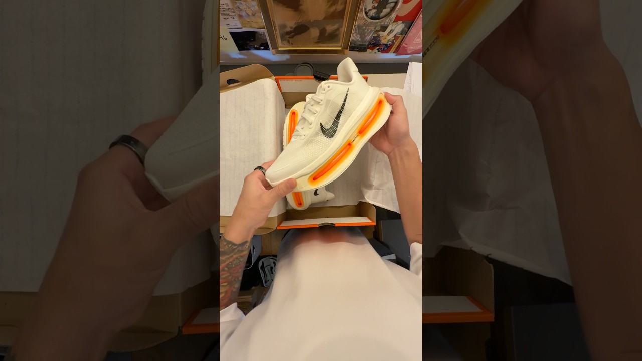Unboxing Nike Vomero Premium Running Shoes