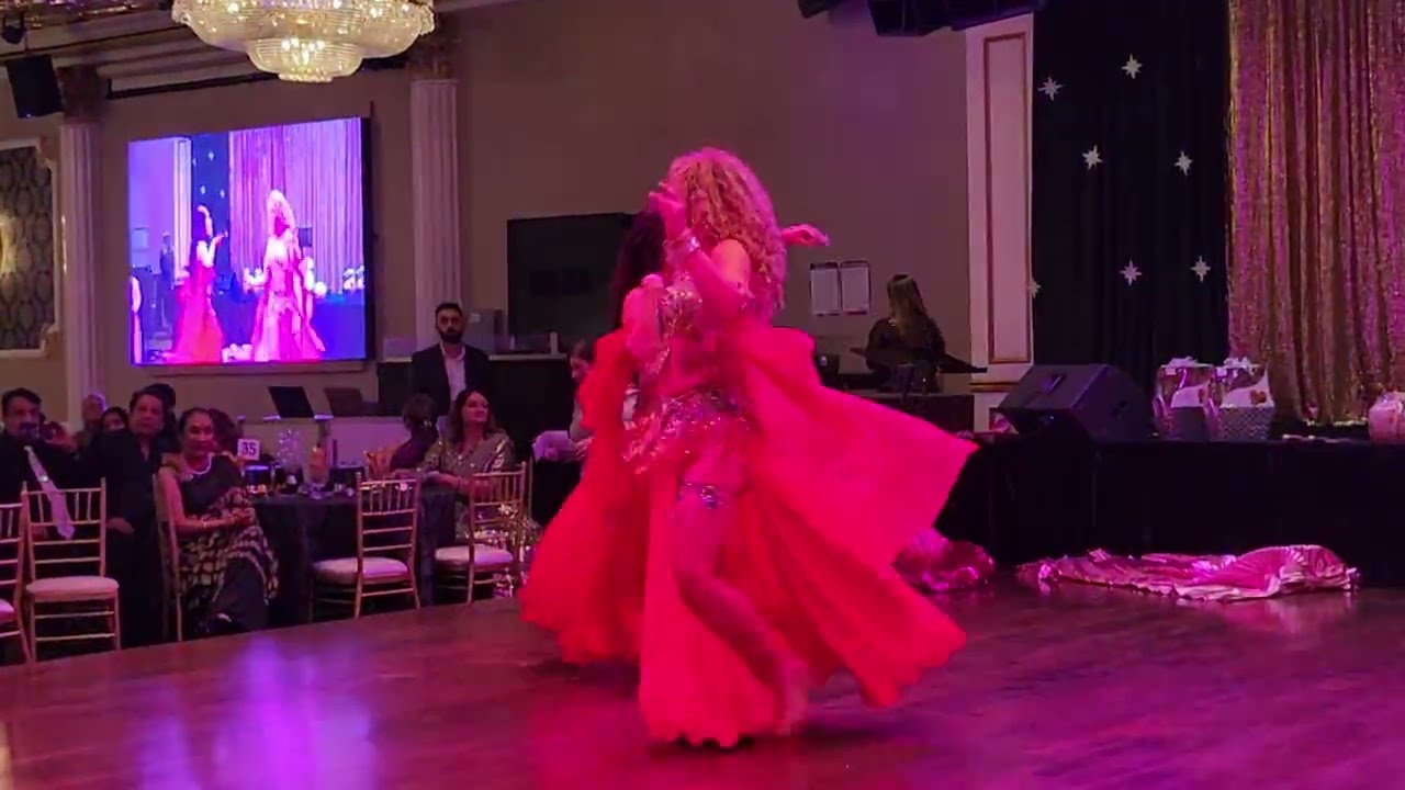 Amazing belly Dancing on New Year Party 2025.رقص شرقي مذهل في حفلة رأس السنة 2025.