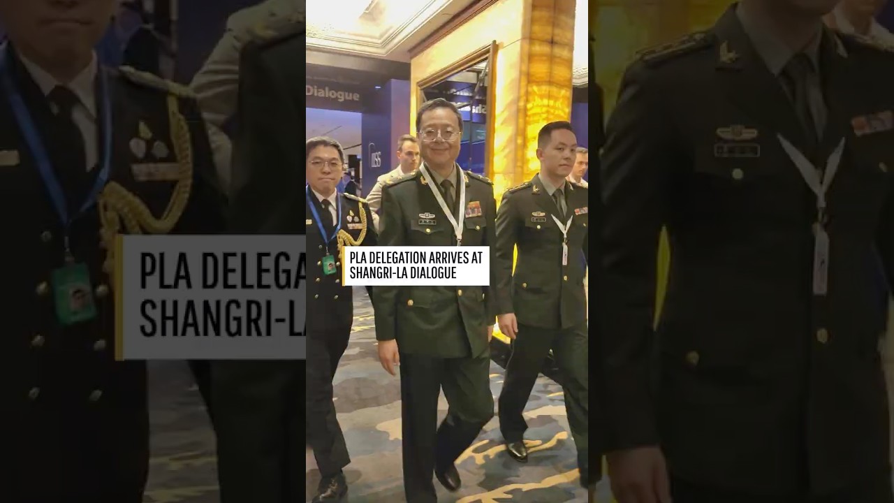 PLA delegation arrives at Shangri-La Dialogue