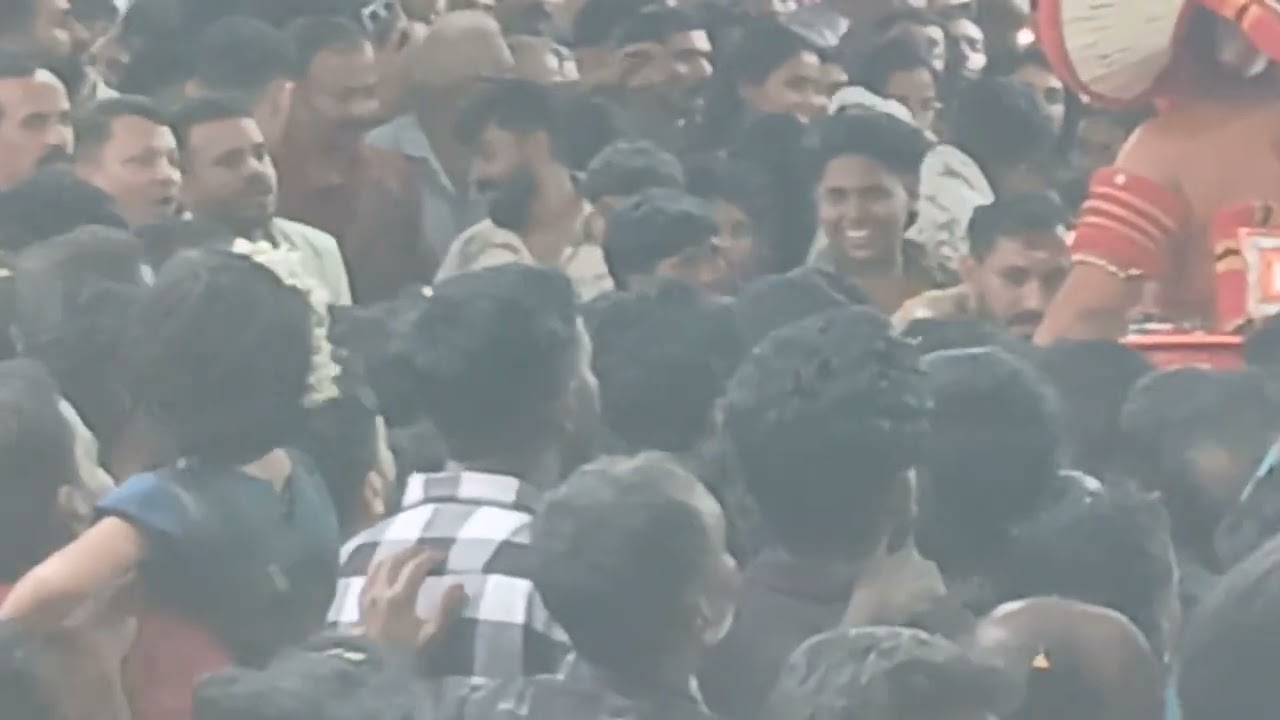 തലശ്ശേരിക്ക് അടുത്ത് പൊന്ന്യം ശ്രീ കാട്ടിൽ അടൂട മടപ്പുരയിൽ പോതി ആവേശം വിതച്ചപ്പോൾ 