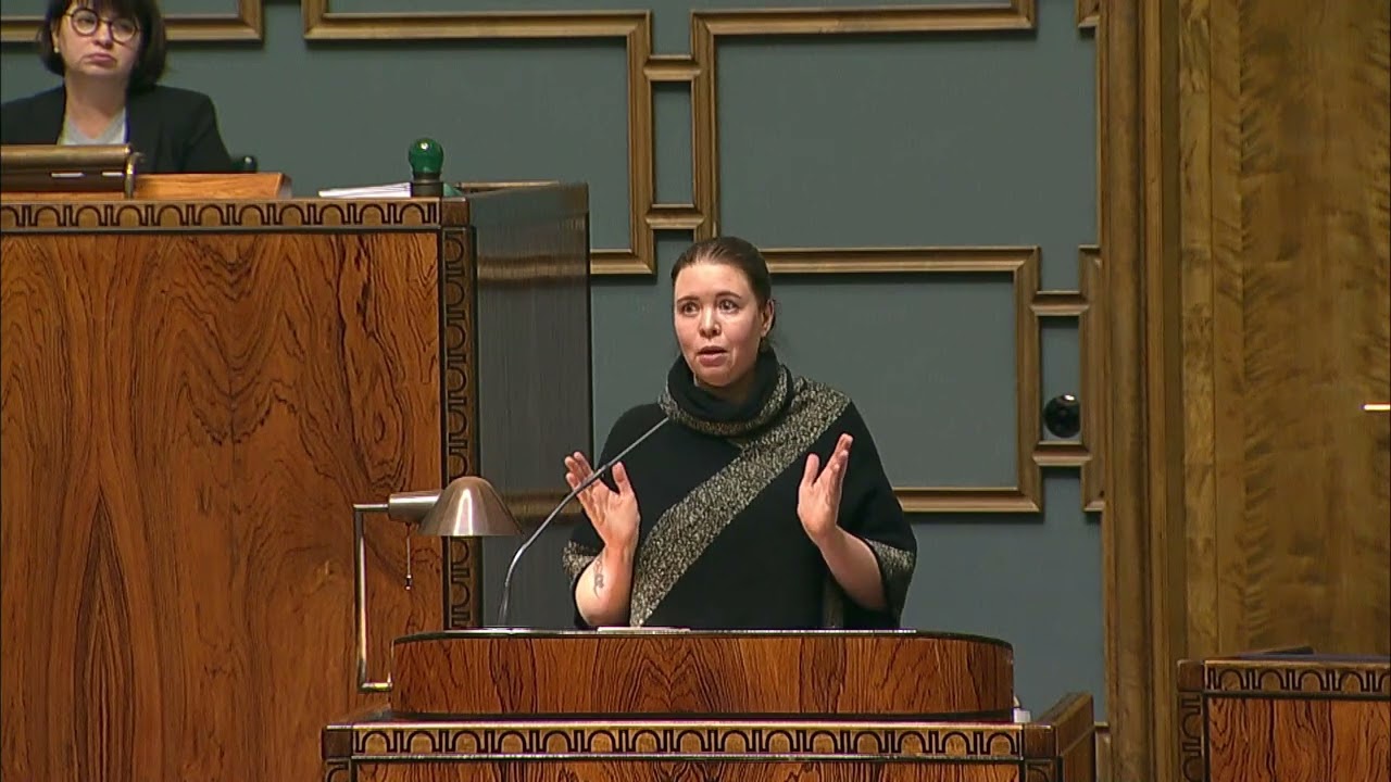 Anna Kontula perussuomalaiset tylytt&auml;&auml; perussuomalaisten Sanna Antikaista