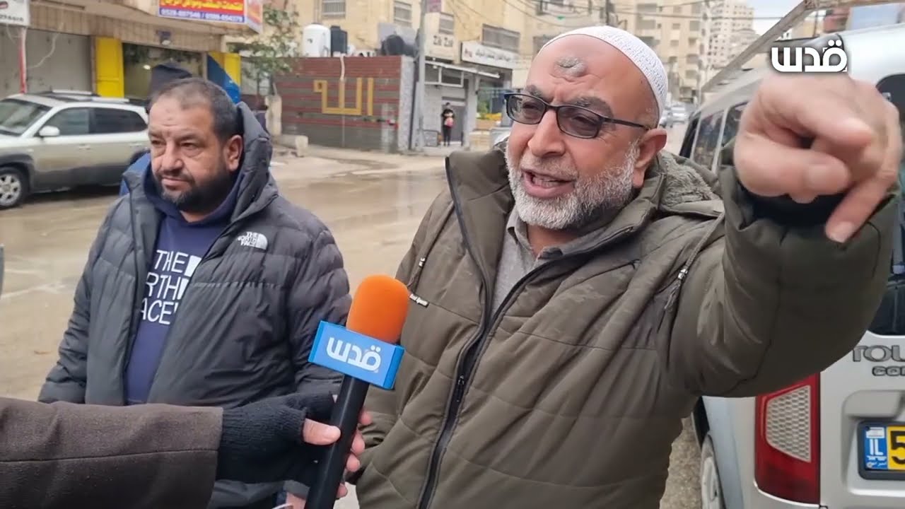 أهالي كفر عقب شمال القدس: 