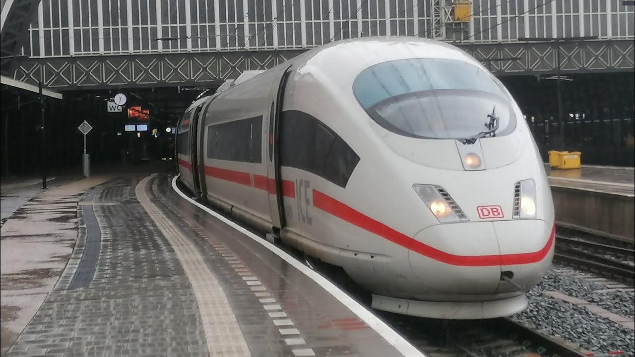 ICE 4610 vertrekt van Amsterdam Centraal