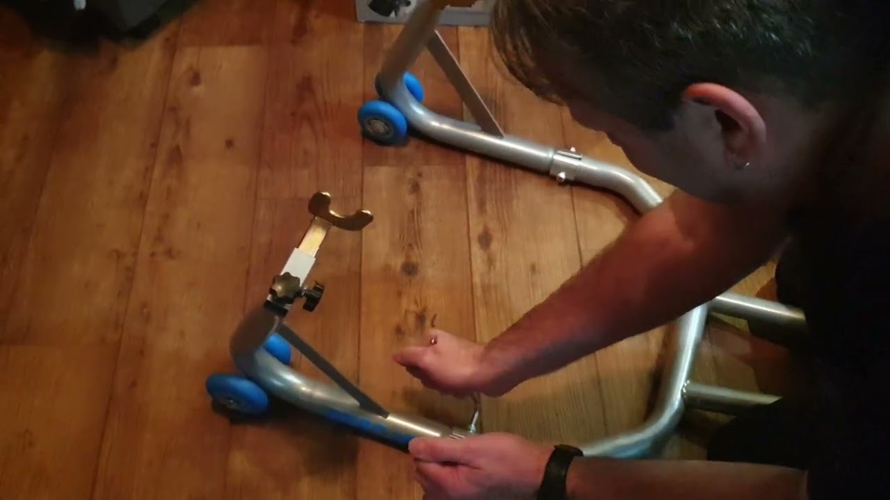 Oxford Premium Paddock stand ,Rear for motorcycles.  Do Not Buy before watching this video.