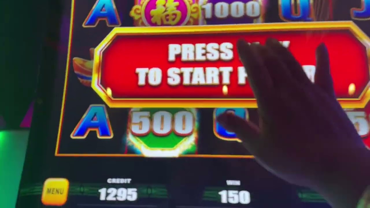 Triple pop on Bao Zhu Zhao Fu the Firecracker slot machine twice!! 🧨
