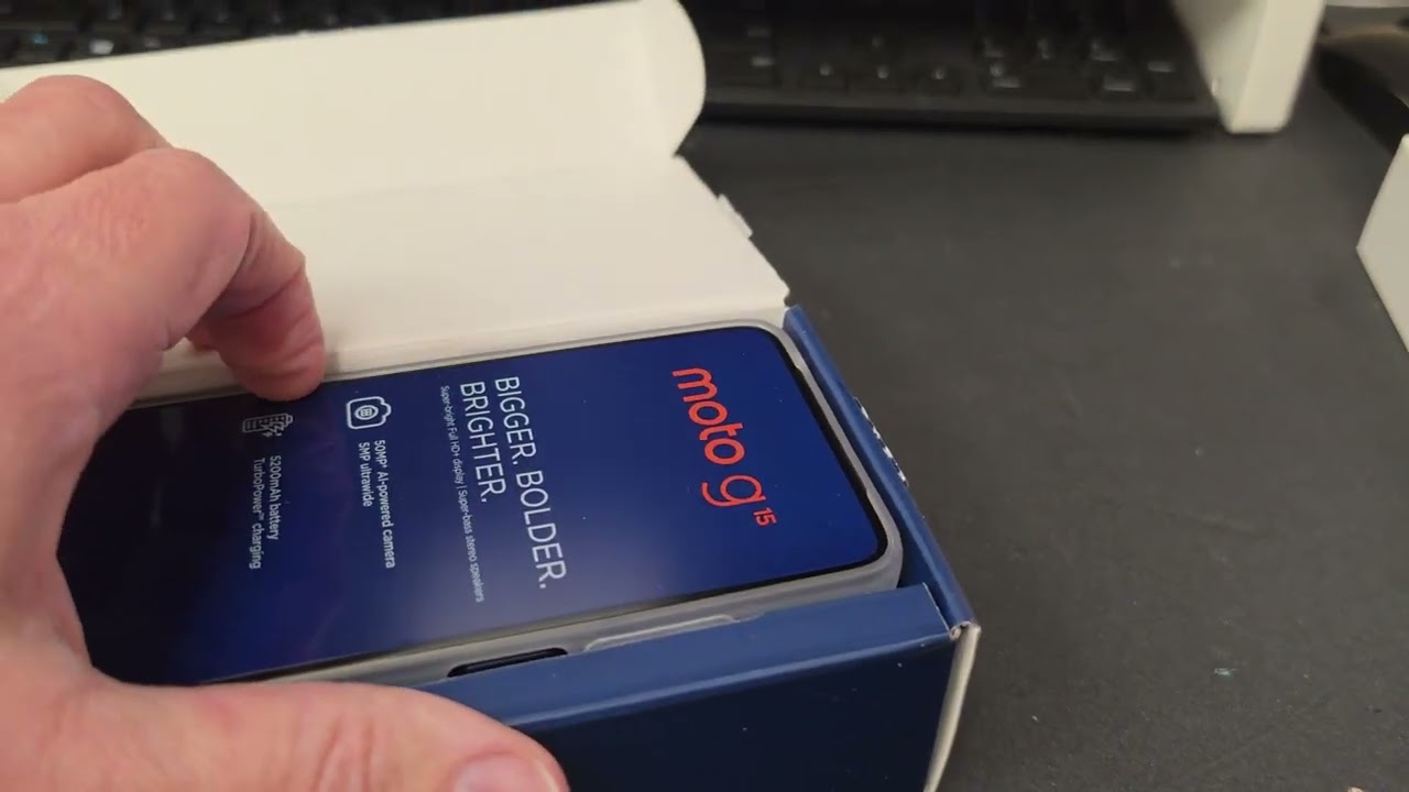 MOTOROLA G15 Unboxing Video – in Stock at www.welectronics.com
