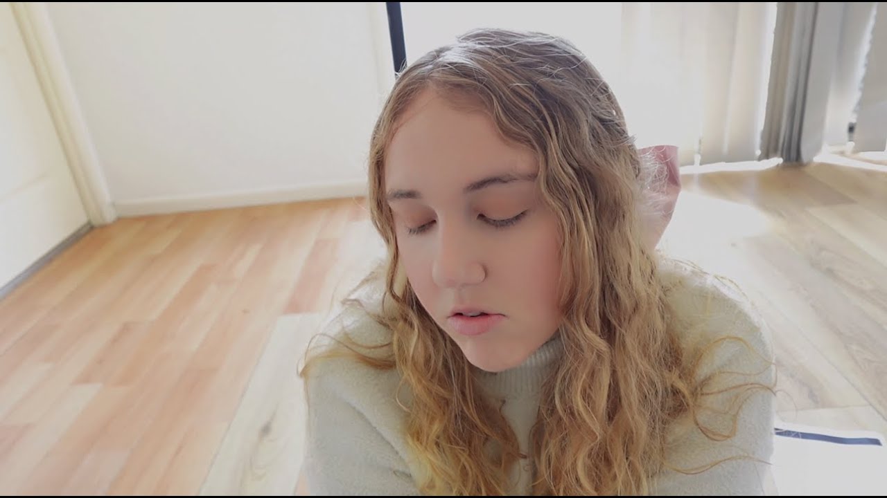 Amity Gilmour - Cry (Official Music Video)