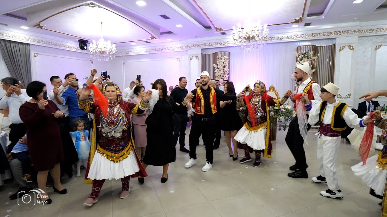 Vallja e Rrajces e kercyer me kostume tradicionale 2025 / Elton Muca Videocreator
