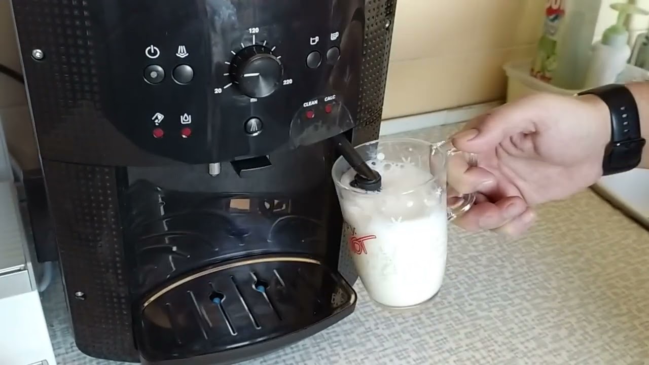 Krups EA 8100 příprava espressa a cappuccino (2)