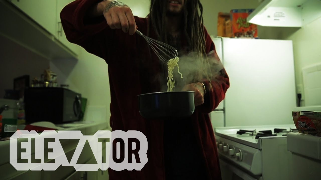 Starfoxlaflare - Hot Spicy Chicken Ramen (Dir. by @BryanZawlocki)
