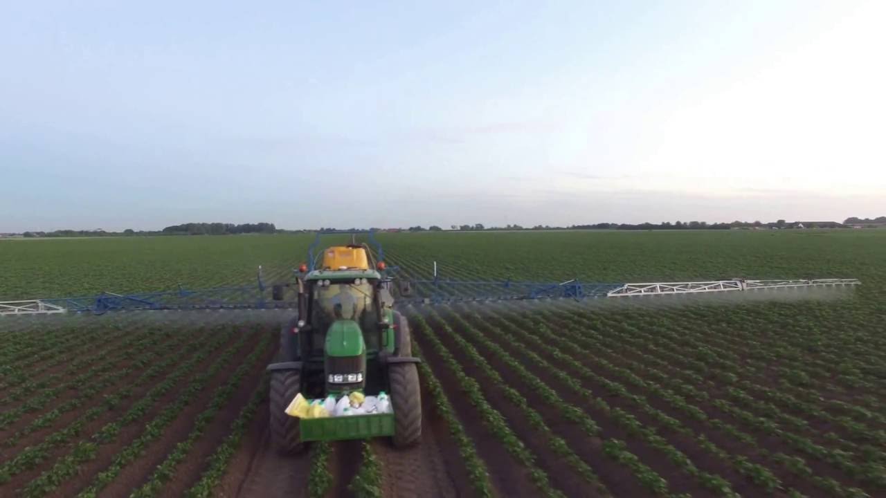 Martijn Dingemans aardappelen spuiten 2016