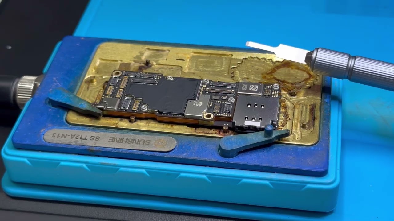 Как не попасть на деньги при ремонте iPhone 