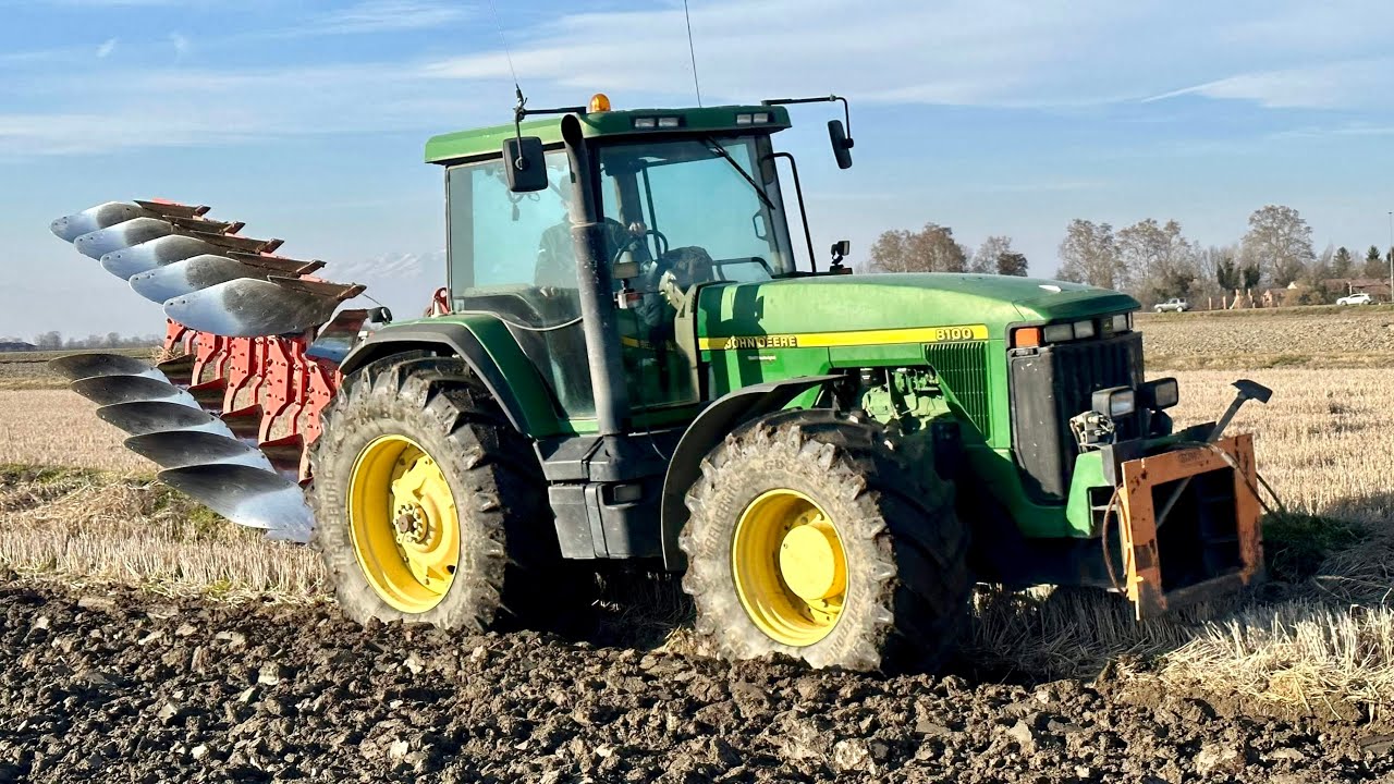 John Deere 8100 | Maschio Unico M 4+1 | AZ. AGR. MOTTE