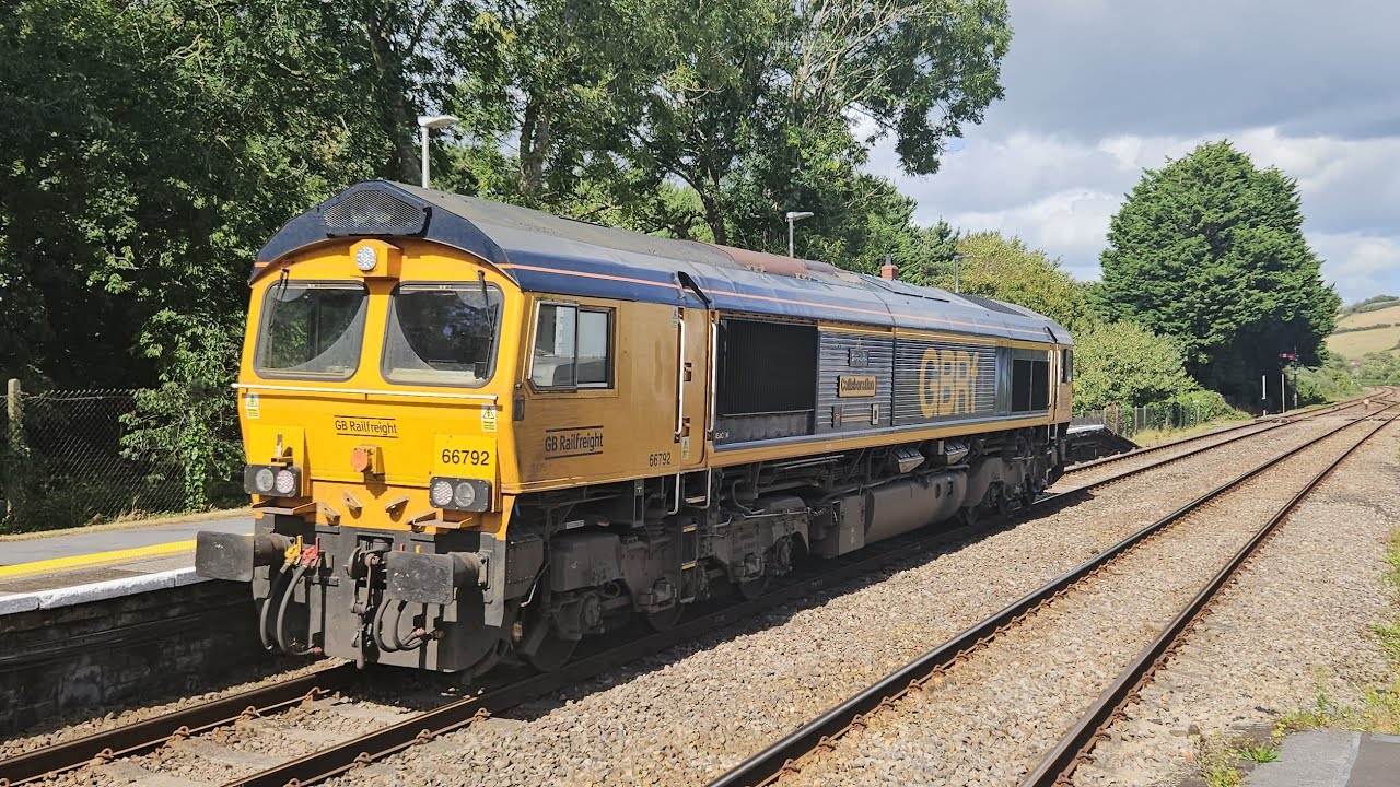 Trains At Ferryside inc NMT, DR73935, 66792 & much more! (27/08/25)