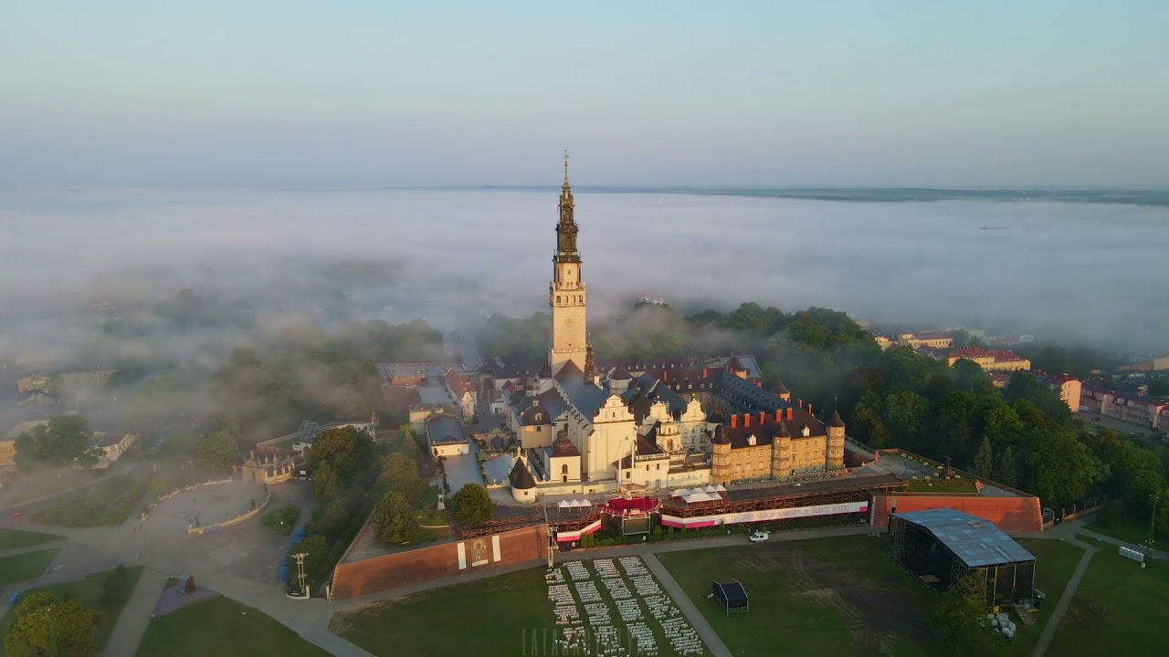 Jasna Góra we mgle z drona | Częstochowa z lotu ptaka | DJI | Drone