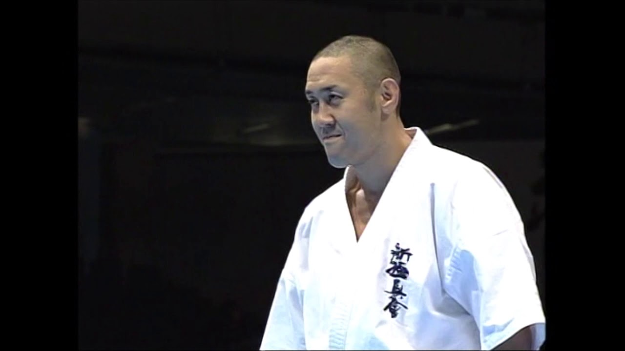 【新極真会】第42回全日本大会準々決勝　塚本徳臣vs落合光星   SHINKYOKUSHINKAI