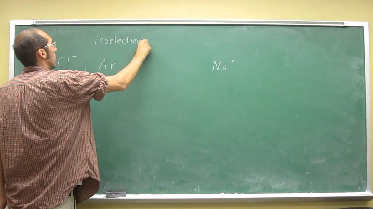 Name a noble gas that is isoelectronic 016