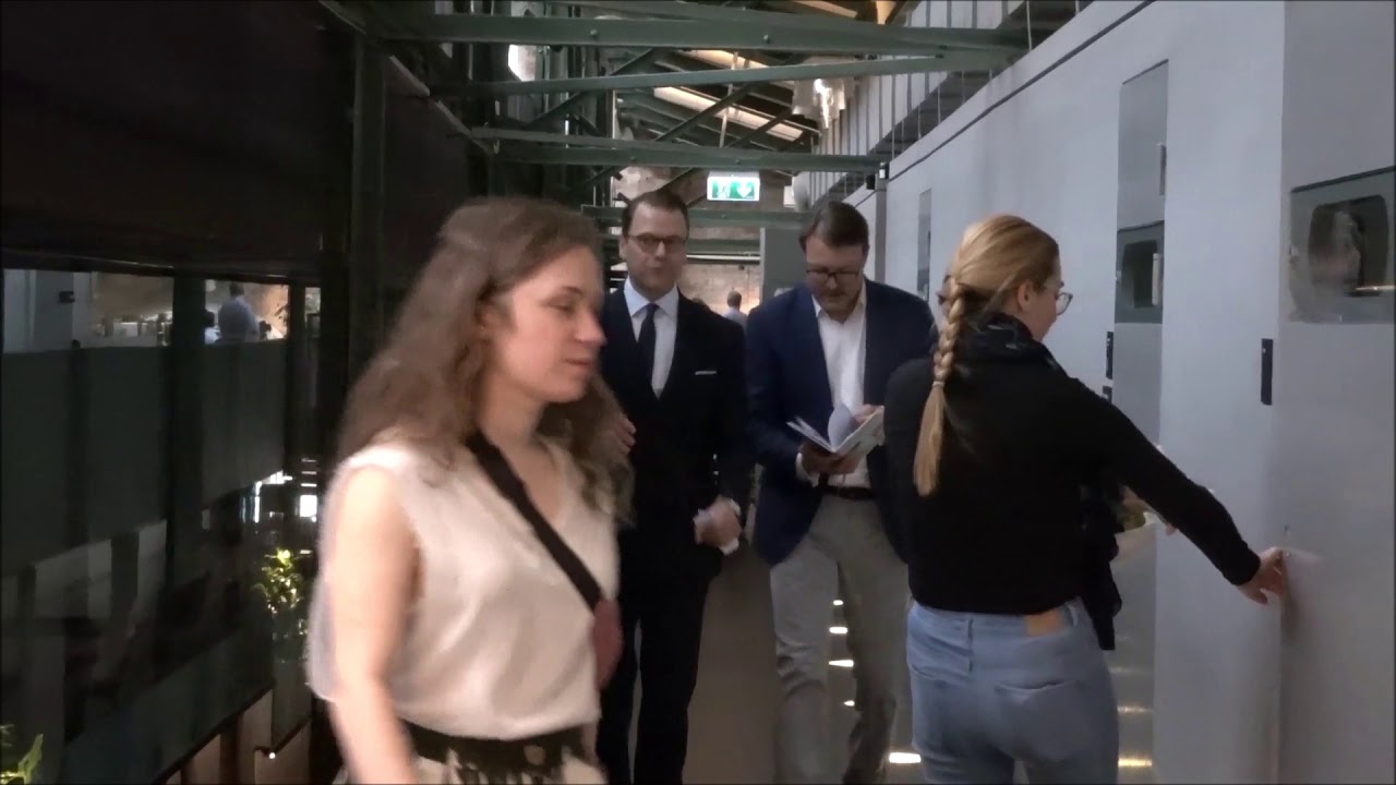 Prince Constantijn and Prince Daniel visit tech companies