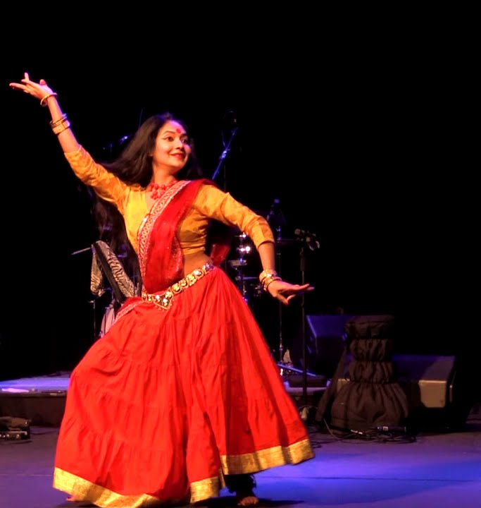 Nagada Sang Dhol Dance Performance