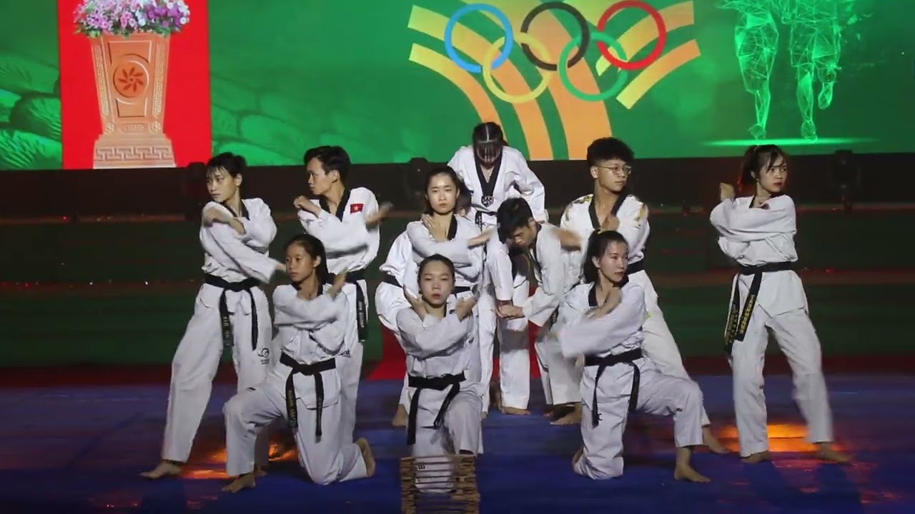 Võ nhạc - khai mạc Marathon Hậu Giang 2022