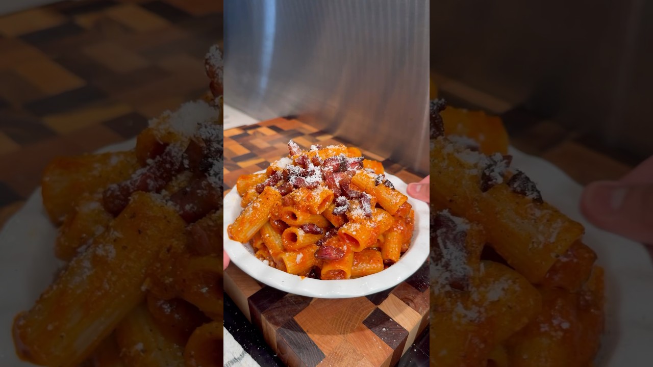 Rigatoni all&rsquo;Amatriciana 😍🇮🇹 #Shorts