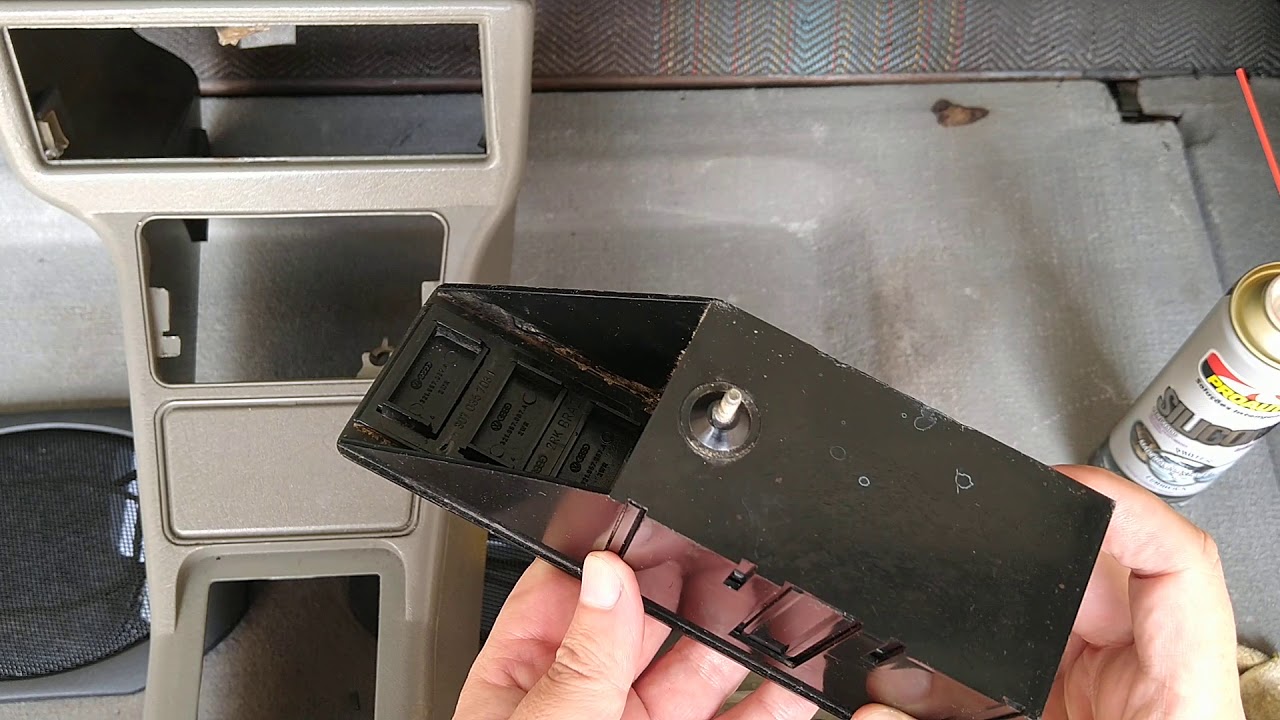 Porta fitas K7 Gol GTI GTS - Manuten&ccedil;&atilde;o e Montagem