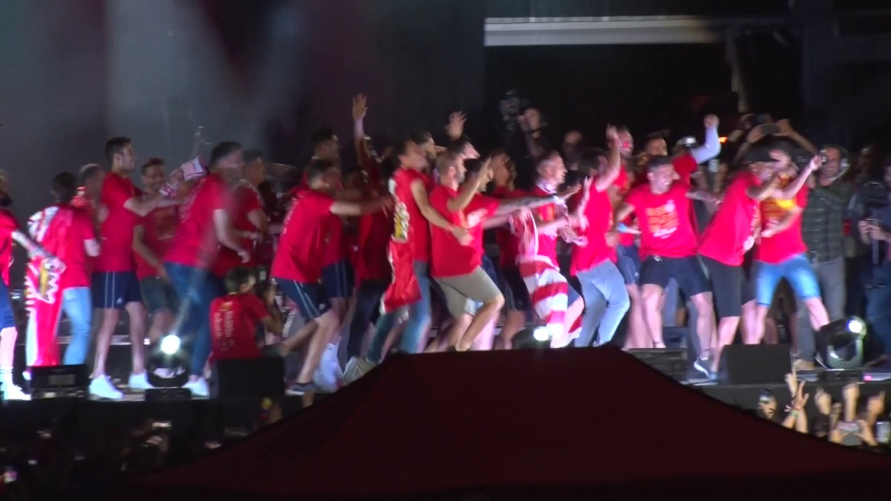 Ascens del Girona FC a Primera Divisió. Vídeo de la festa a la Copa
