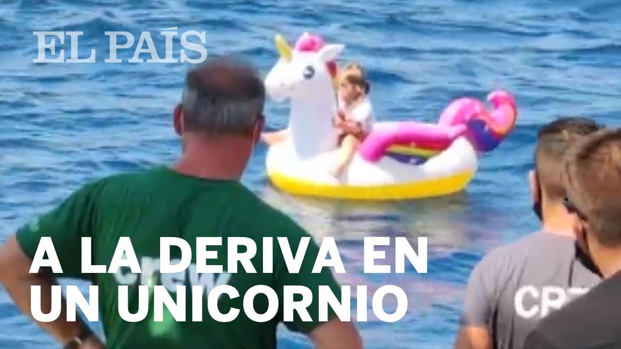El rescate de una niña de cuatro años que flotaba a la deriva sobre un unicornio hinchable en el mar