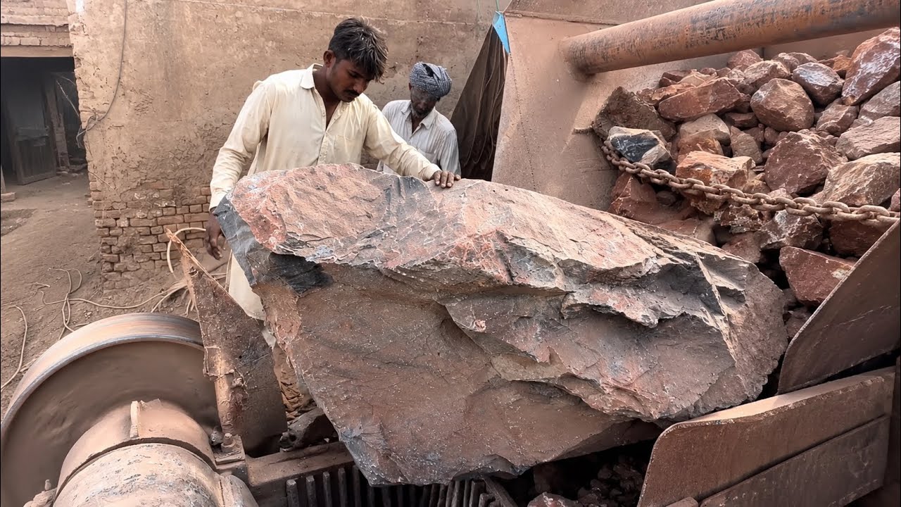 Extreme Rock Crushing ⚠️: Watch This Giant Stone Get Destroyed!😳#rockcrusher