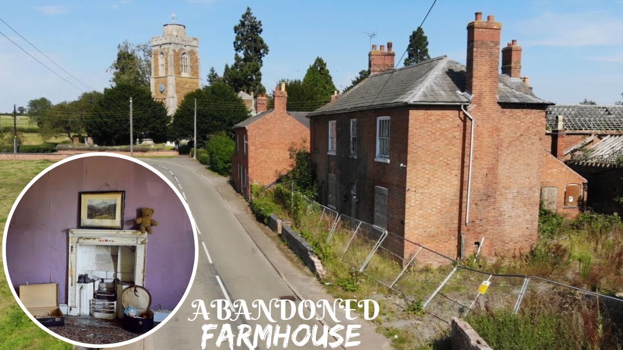 Abandoned House Of a 104 Year Old ! Rare Comic Books Found