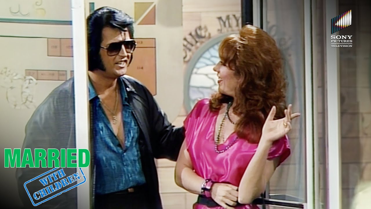 Peggy Meets Elvis Presley & Kelly Gets Turned Down by a Guy | Married With Children