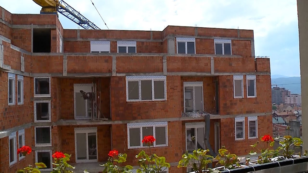 Ndërtimet e reja zhvlerësojnë banesat ekzistuese në Ferizaj - 16 Maj 2019 - RTV TEMA