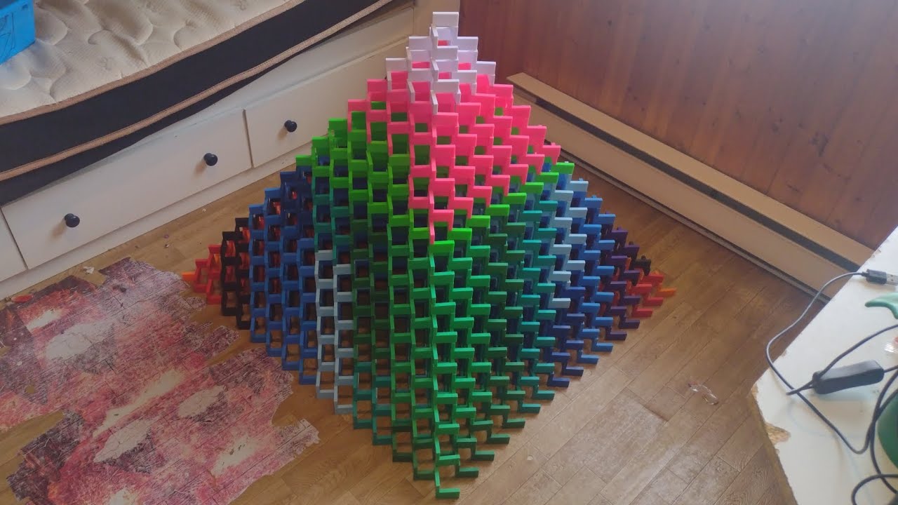 16x16 Domino Pyramid (New Domino PR, 2874 Dominoes!)