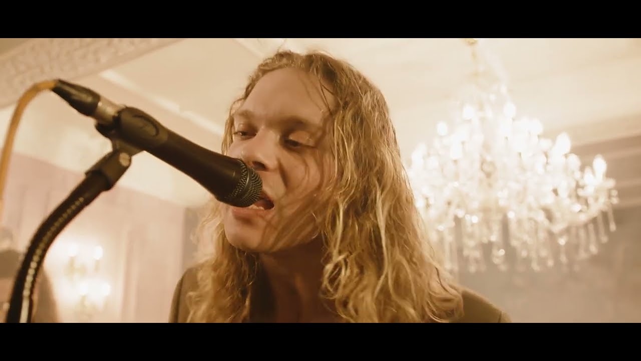 about-faces - Under the Sun (Official Video)