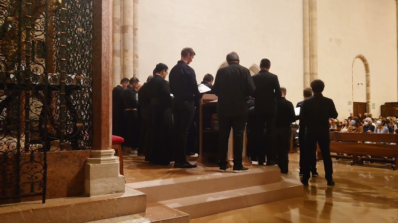 Deus in loco sancto suo - Introitus