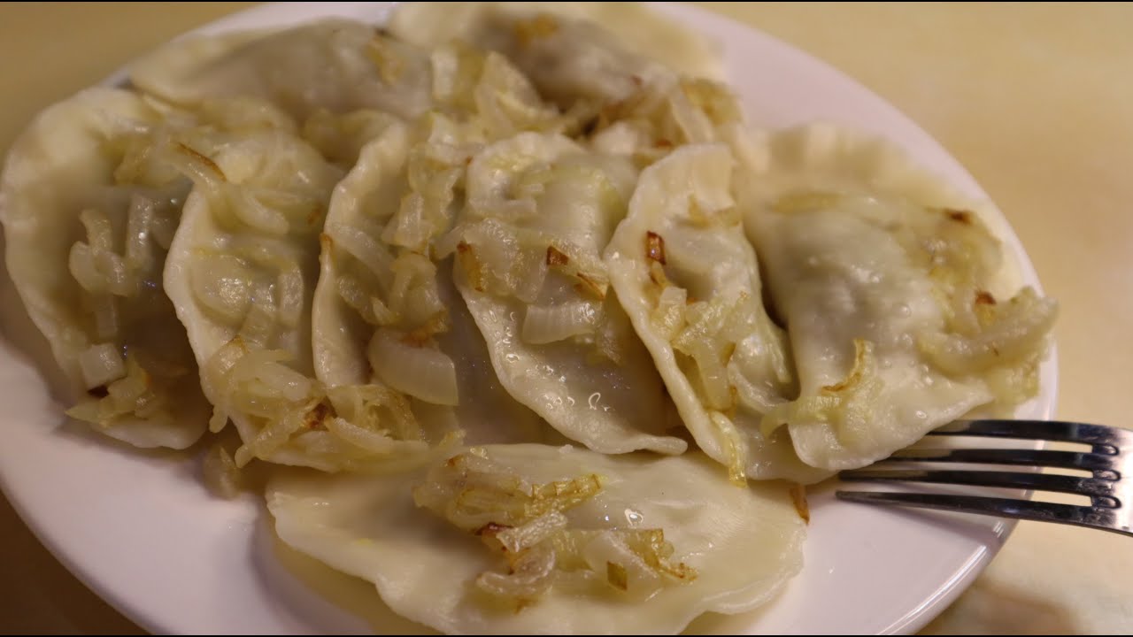 ПОСТНЫЕ ВАРЕНИКИ С СЫРЫМ КАРТОФЕЛЕМ