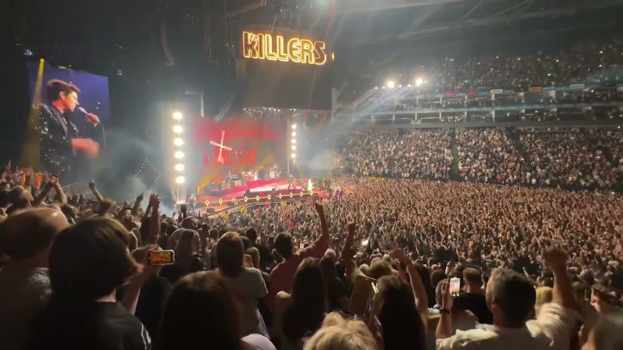 The Killers in London watch England go to the Euro 2024 final then play Mr Brightside - Full version