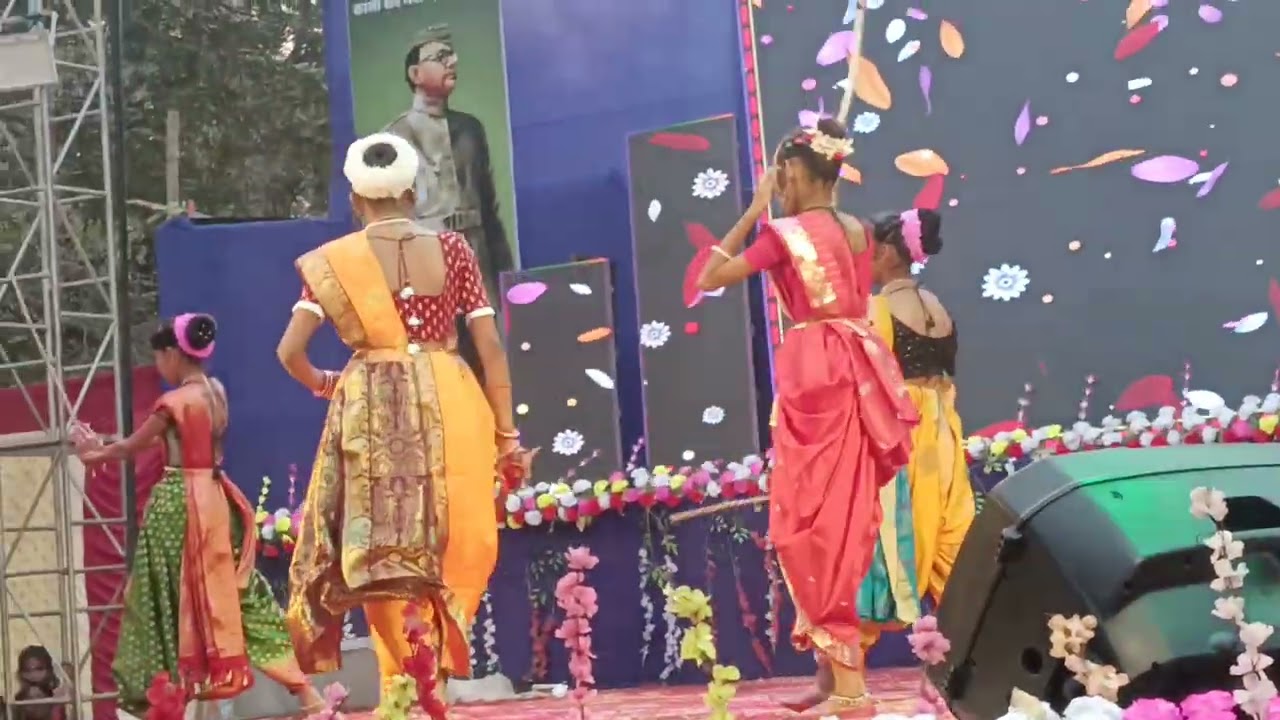 Jhansi ki rani group parfomence