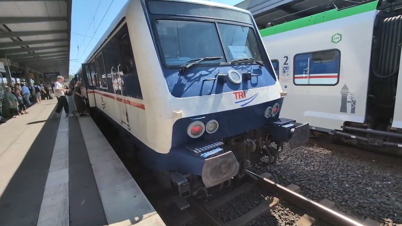 Ein- und Ausfahrt Ersatzzug mit n-Wagen in Essen Hbf