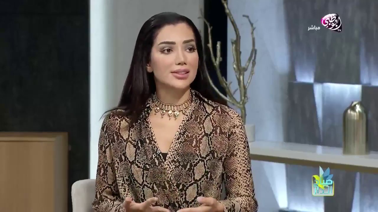 الأزياء المناسبة للمرأة بعد سن الأربعين