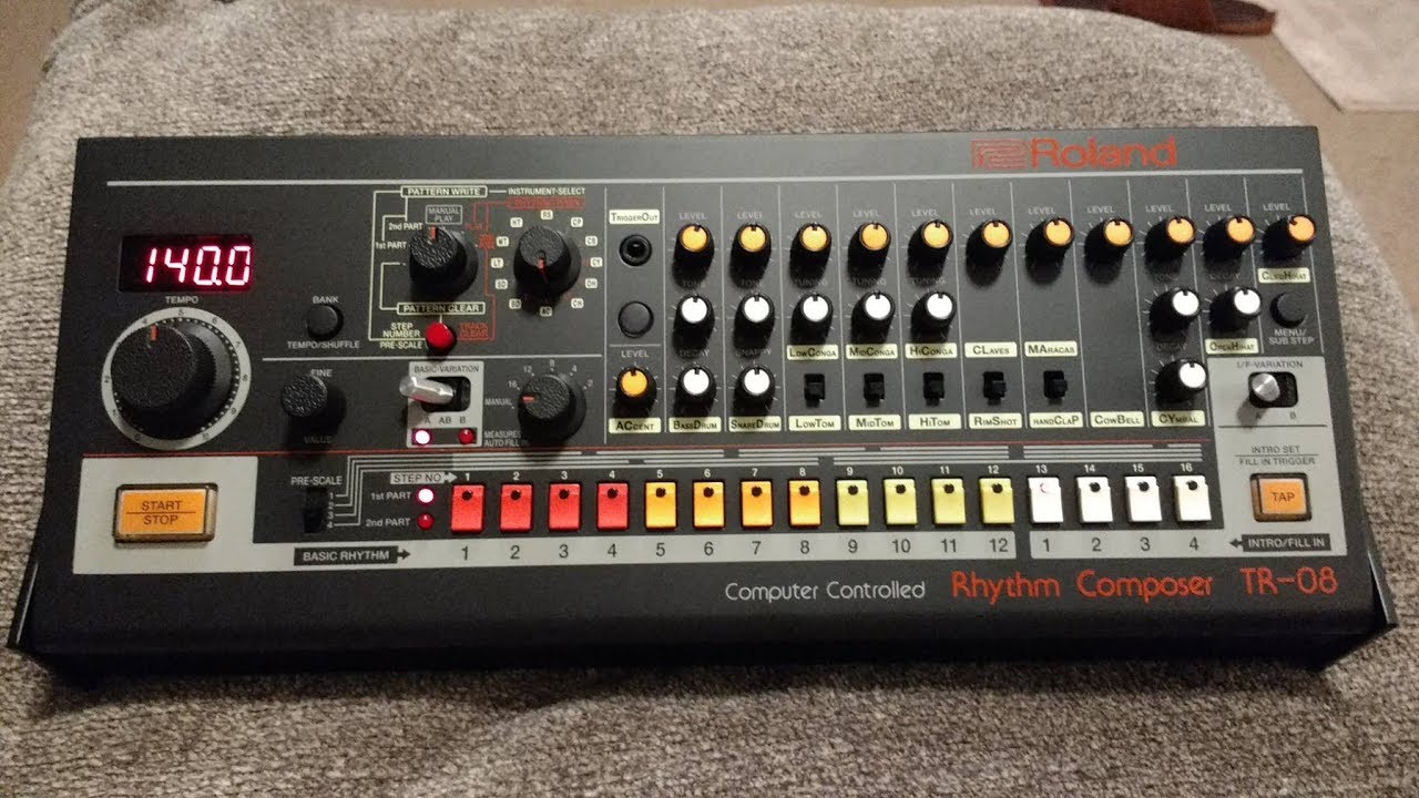Roland TR-808 Versus TR-08 Demo