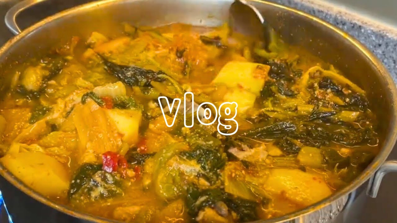 집밥 Vlog) 대존맛 감자탕🍲 낋이기 | 시금치무침