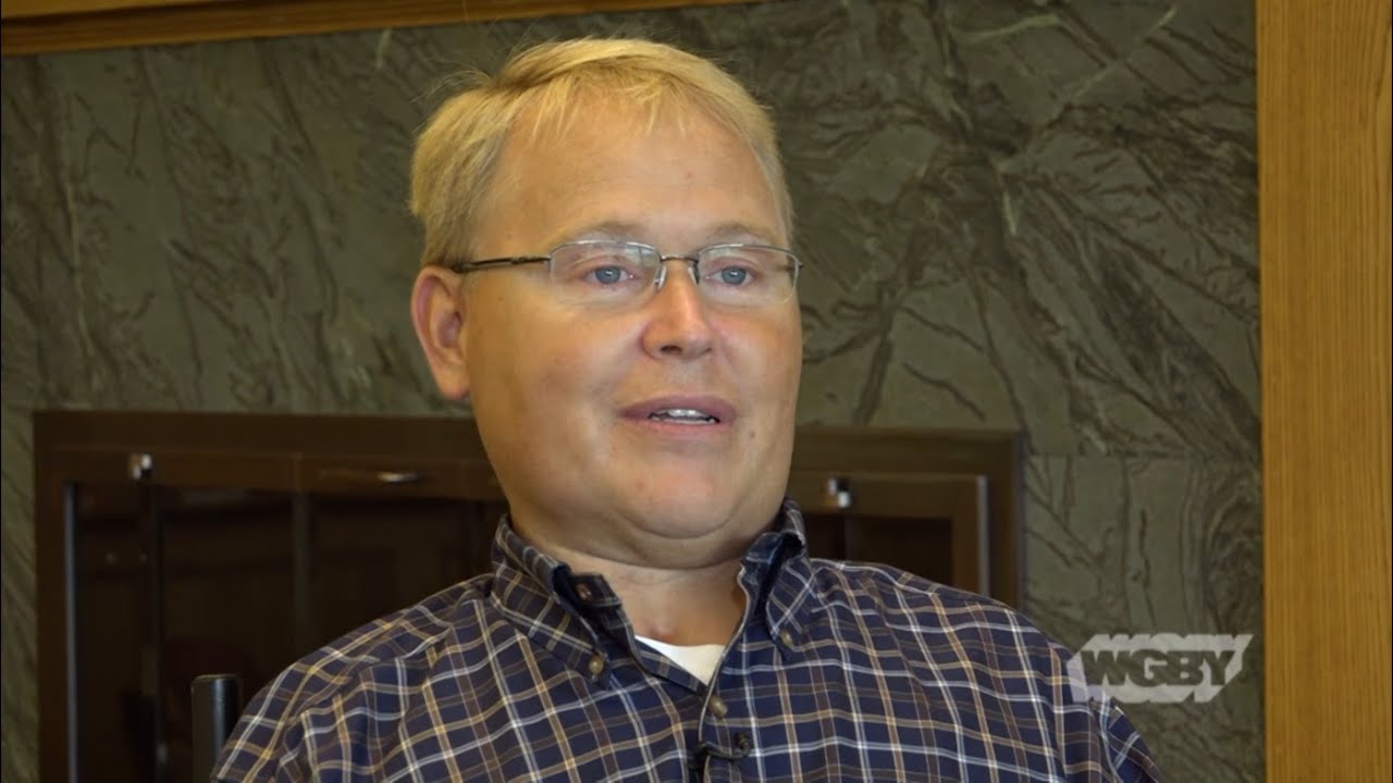 Motivational Speaker Travis Roy Helps Others with Spinal Cord Injuries | Connecting Point