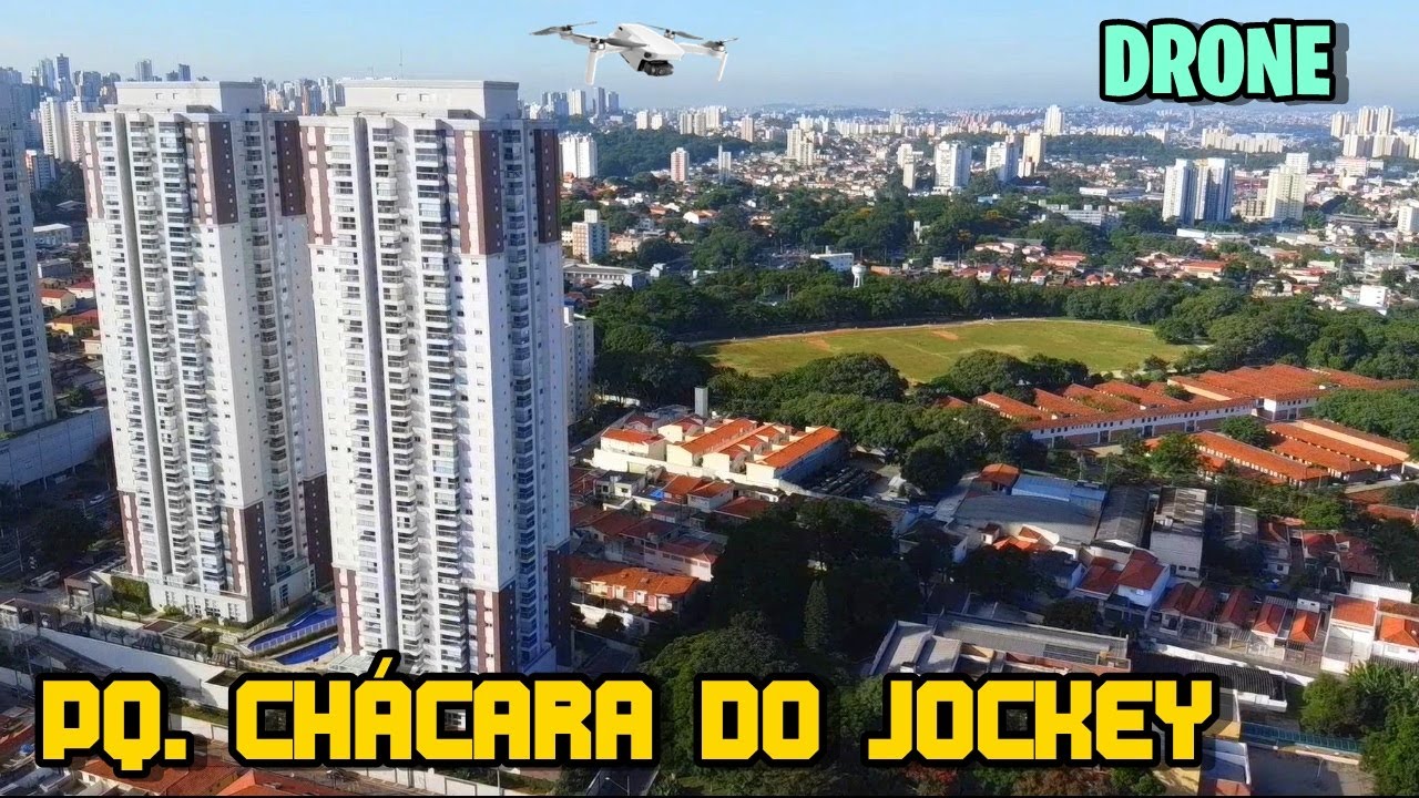 Drone voa na Vila Sônia (Parque Chácara do Jockey e arredores) - São Paulo