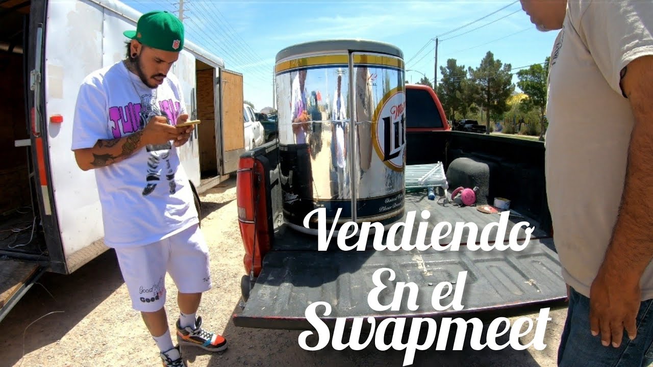 vendiendo en el tianguis de chacharas en Las vegas USA #49
