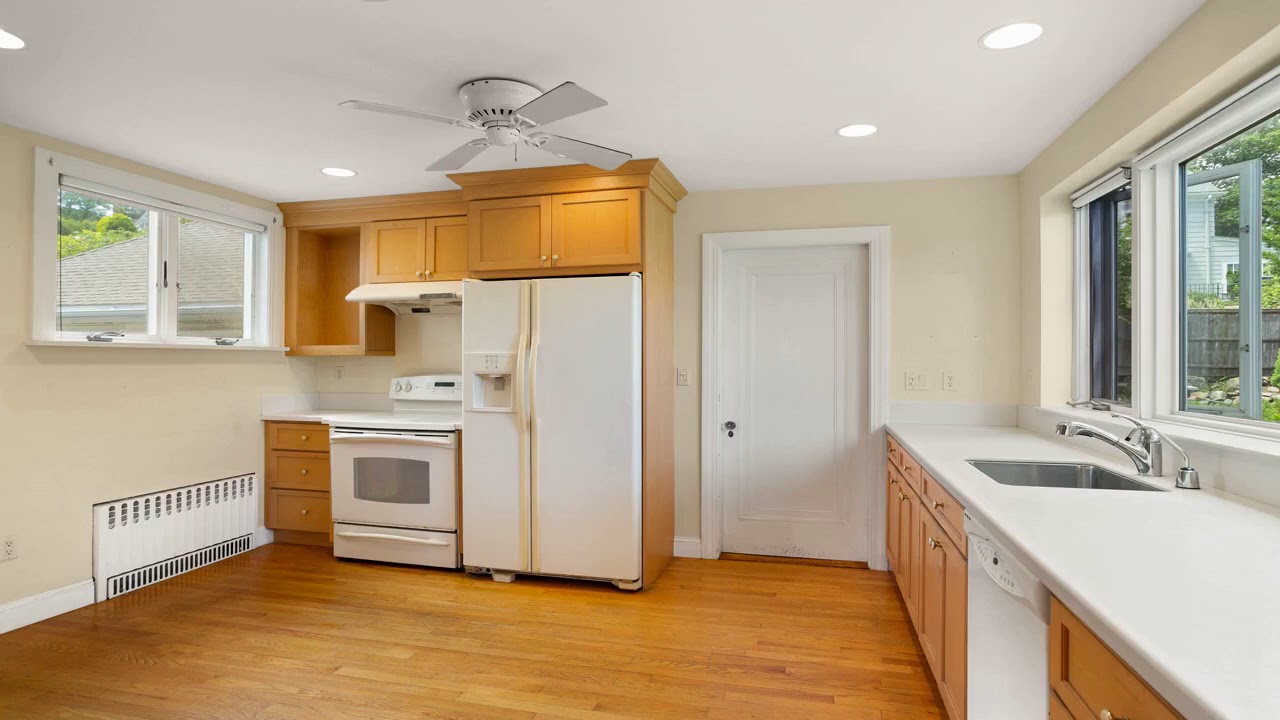 16 Bay View Avenue, Swampscott, MA 01907