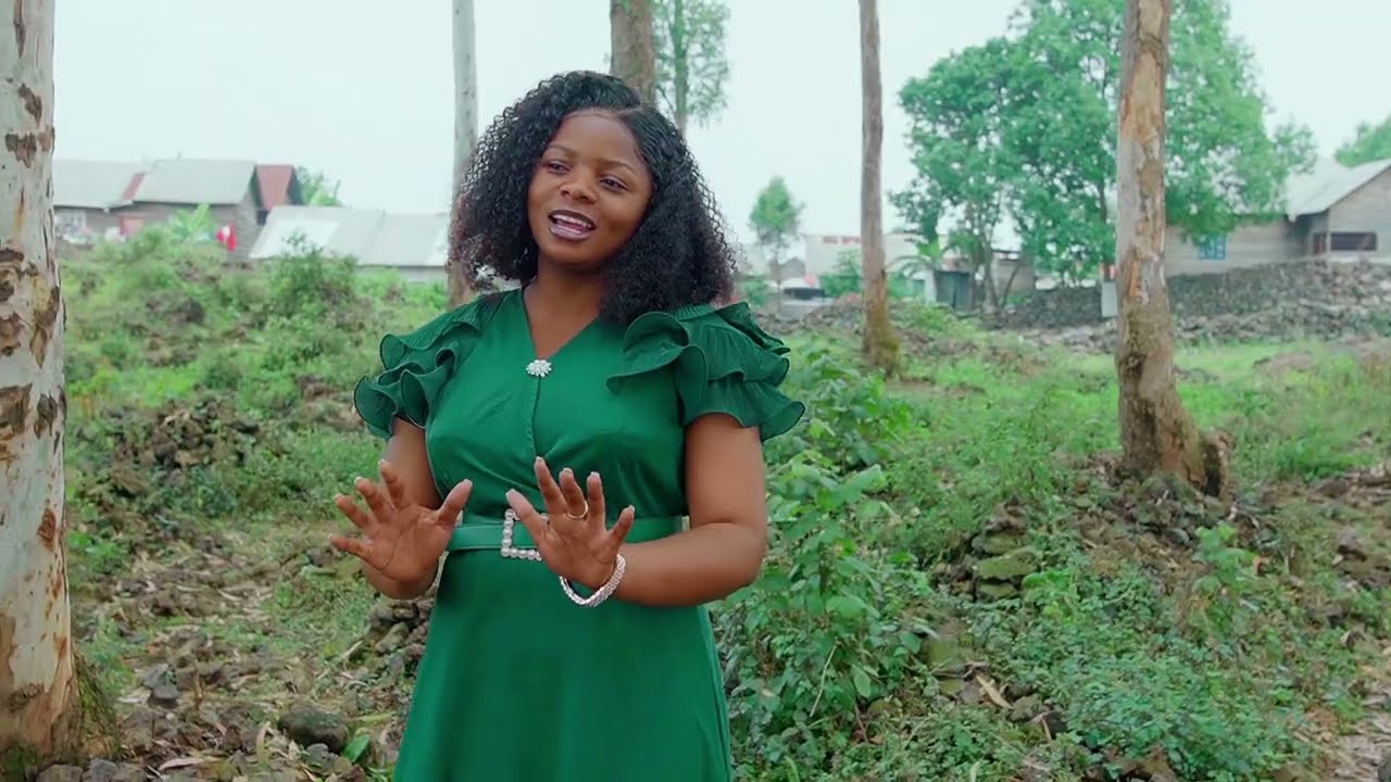AMANI BANZA - Kwa jina la Yesu/Vidéo officiel (Gochap)