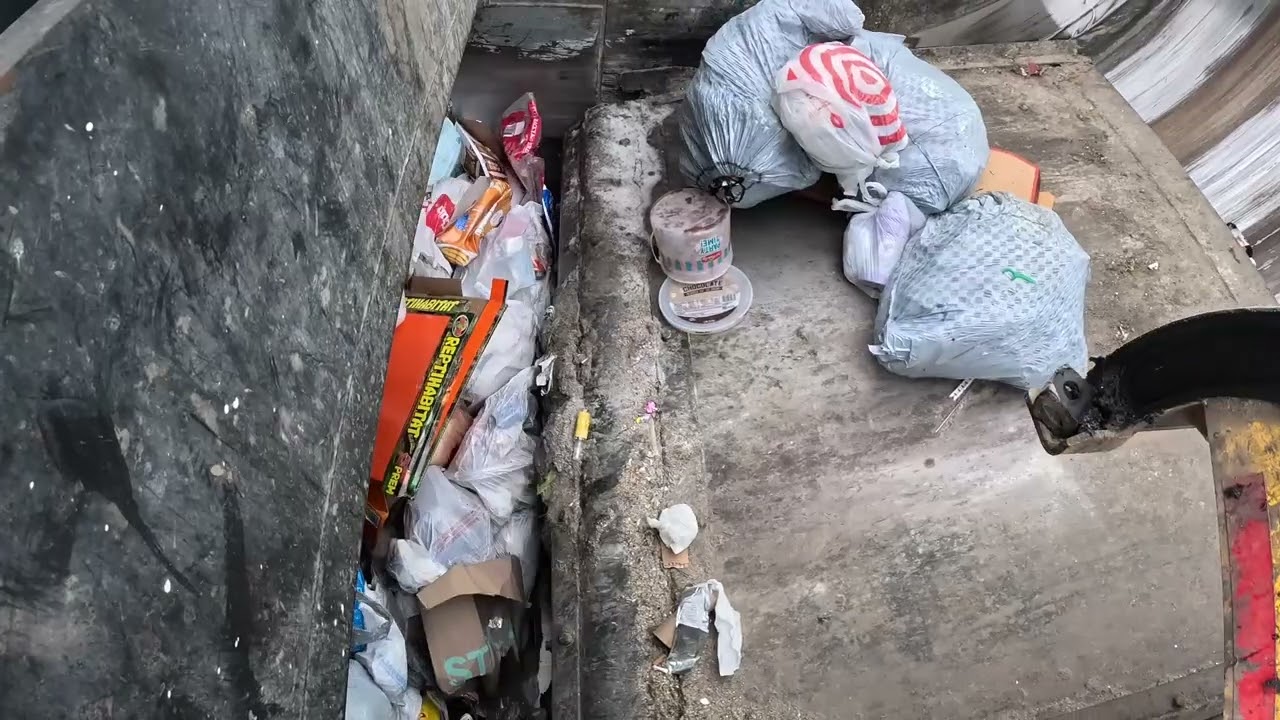Garbage truck hopper POV: Christmas Eve trash part 2 McNeilus ZR