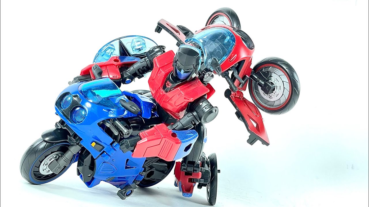 The AMAZINGEST Velocitron Figure Ever!!! Transformers LEGACY Velocitron Road Rocket Chefatron Review